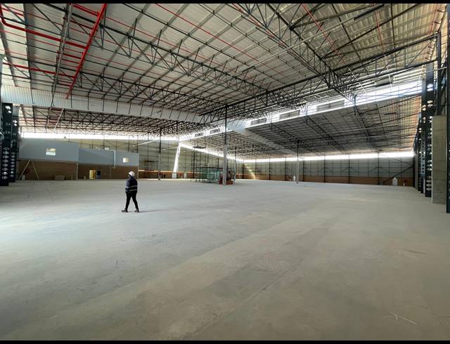 5,473M² WAREHOUSE TO LET IN RANDJESPARK